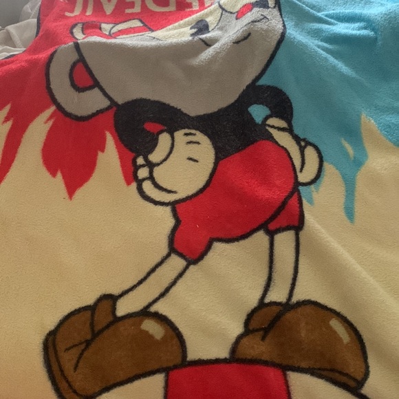 Cuphead Fleece throw blanket - Picture 2 of 3